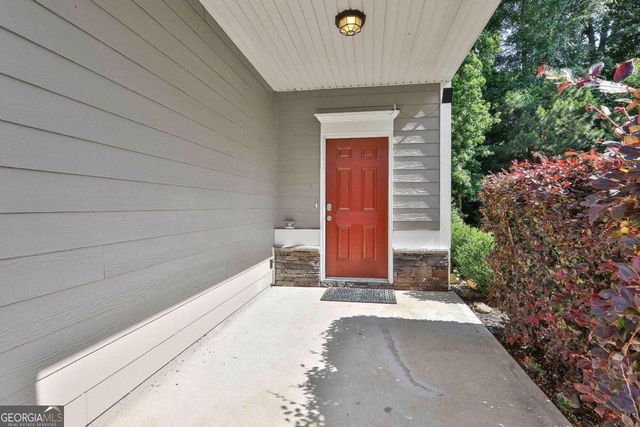 240 Stillwood Drive, Newnan, GA 30265