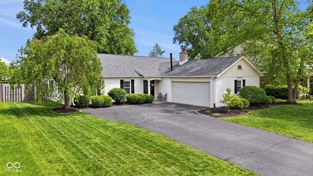 624 Colbarn Drive, Fishers, IN 46038