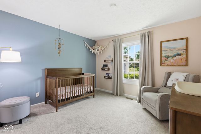 624 Colbarn Drive, Fishers, IN 46038