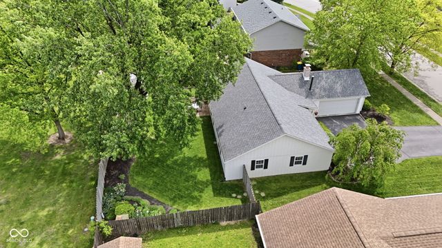 624 Colbarn Drive, Fishers, IN 46038