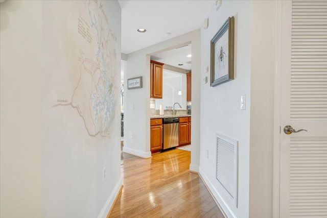 100 Bridgewater Pointe Pl Unit 502, Moneta, VA 24121