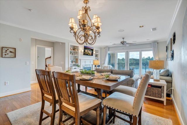 100 Bridgewater Pointe Pl Unit 502, Moneta, VA 24121