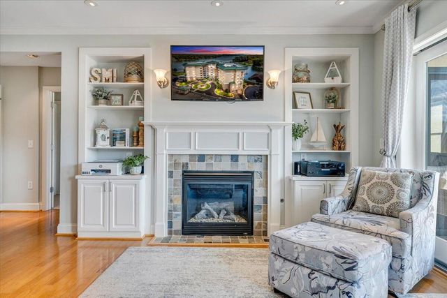 100 Bridgewater Pointe Pl Unit 502, Moneta, VA 24121