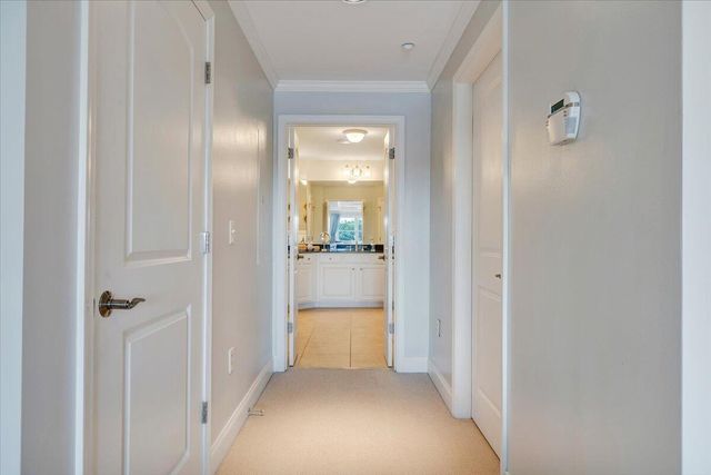 100 Bridgewater Pointe Pl Unit 502, Moneta, VA 24121