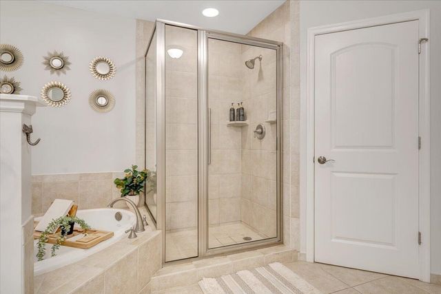 100 Bridgewater Pointe Pl Unit 502, Moneta, VA 24121