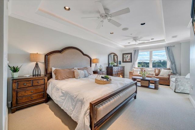 100 Bridgewater Pointe Pl Unit 502, Moneta, VA 24121