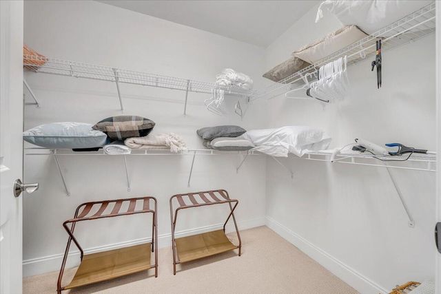 100 Bridgewater Pointe Pl Unit 502, Moneta, VA 24121