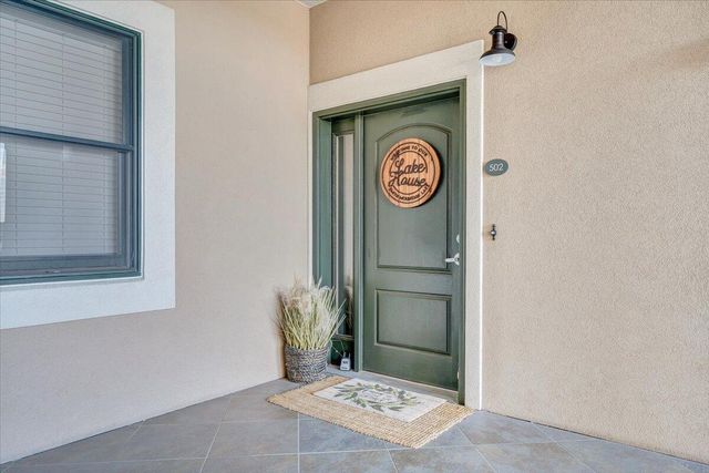 100 Bridgewater Pointe Pl Unit 502, Moneta, VA 24121