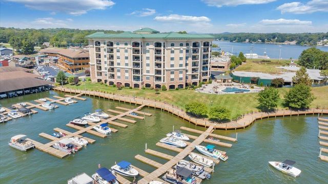 100 Bridgewater Pointe Pl Unit 502, Moneta, VA 24121