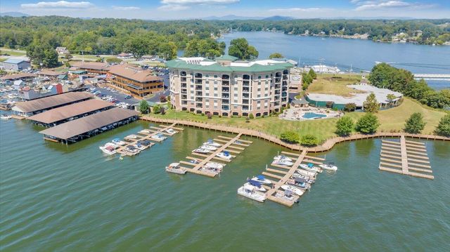 100 Bridgewater Pointe Pl Unit 502, Moneta, VA 24121