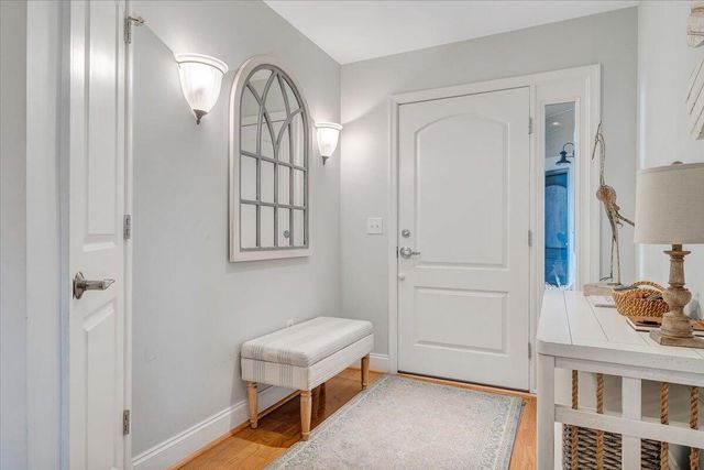 100 Bridgewater Pointe Pl Unit 502, Moneta, VA 24121