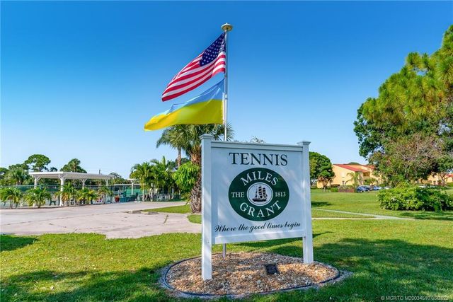 5355 SE Miles Grant Road 209, Stuart, FL 34997