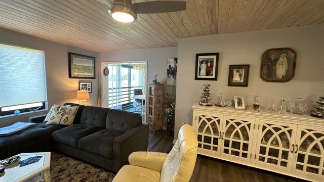 5355 SE Miles Grant Road 209, Stuart, FL 34997