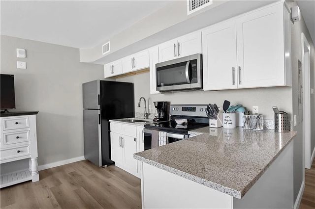 800 SANDCASTLE Dr 131, Port Aransas, TX 78373