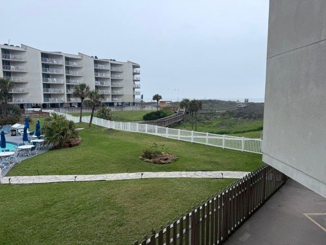 800 SANDCASTLE Dr 131, Port Aransas, TX 78373