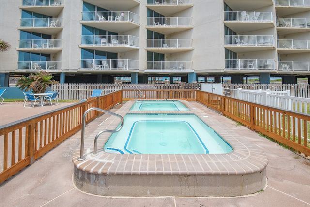 800 SANDCASTLE Dr 131, Port Aransas, TX 78373