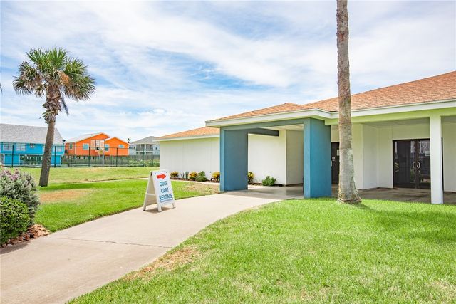 800 SANDCASTLE Dr 131, Port Aransas, TX 78373