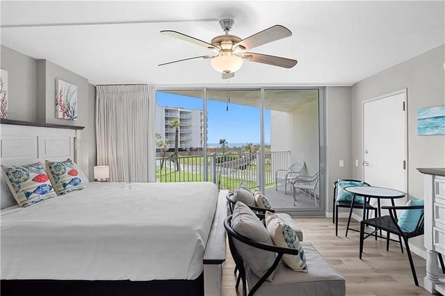800 SANDCASTLE Dr 131, Port Aransas, TX 78373