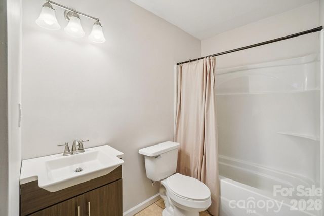 210 S River Glen Drive, Morganton, NC 28655