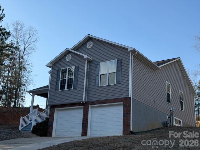 210 S River Glen Drive, Morganton, NC 28655