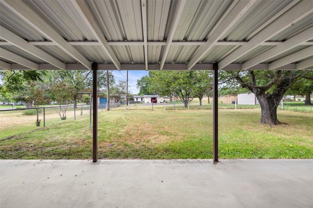 817 Wheeler ST, Mason, TX 76856
