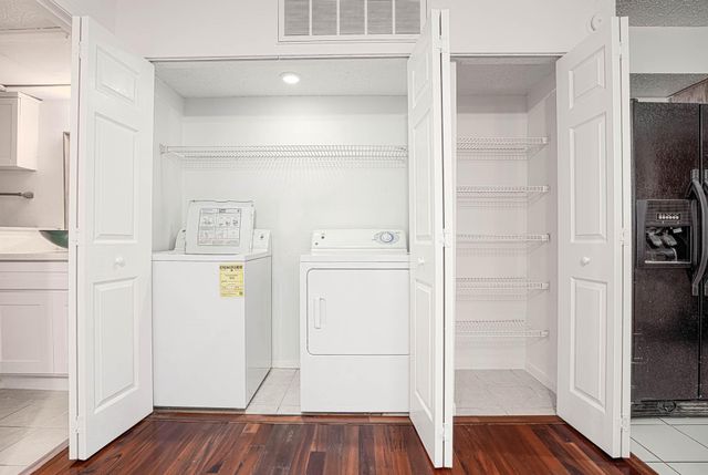 2300 Old Spanish 1127, Houston, TX 77054