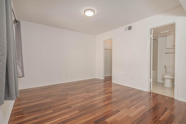 2300 Old Spanish 1127, Houston, TX 77054