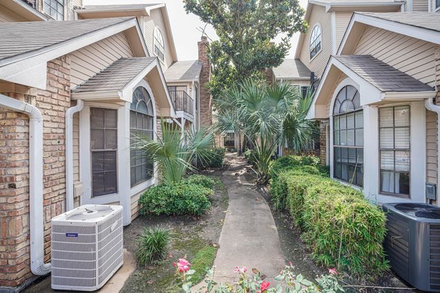2300 Old Spanish 1127, Houston, TX 77054