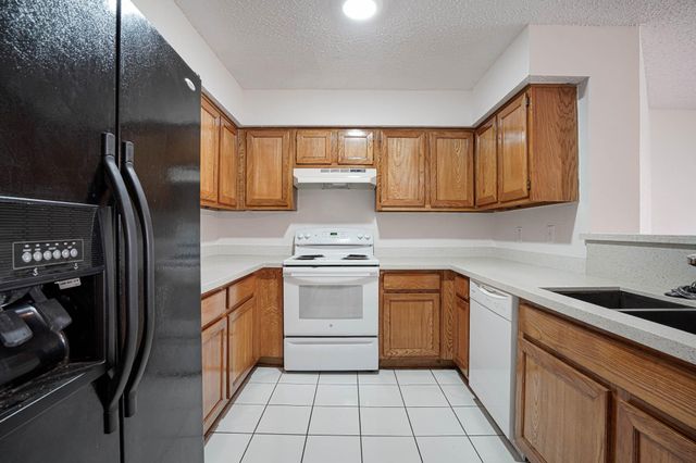 2300 Old Spanish 1127, Houston, TX 77054