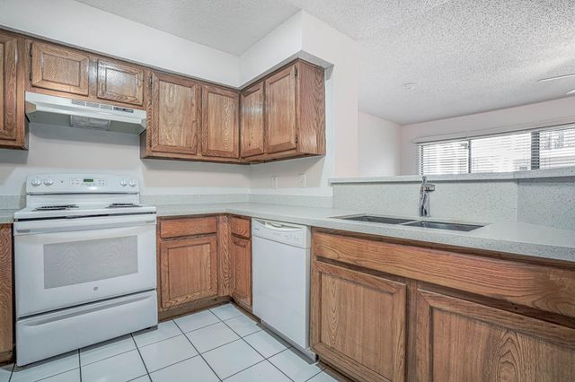 2300 Old Spanish 1127, Houston, TX 77054
