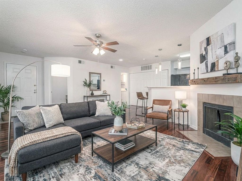 2300 Old Spanish 1127, Houston, TX 77054