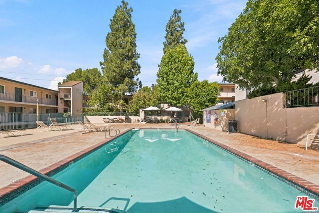 2940 N Verdugo Road 213, Glendale, CA 91208