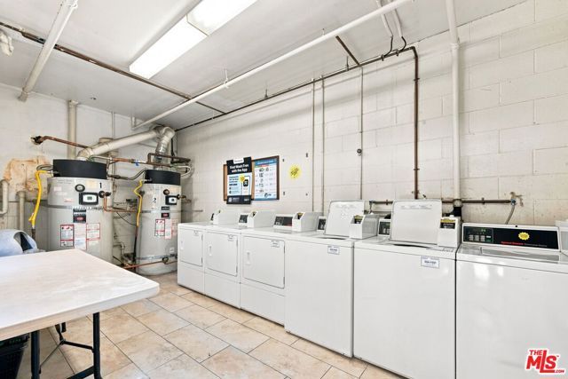2940 N Verdugo Road 213, Glendale, CA 91208