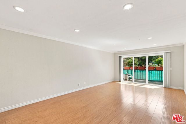 2940 N Verdugo Road 213, Glendale, CA 91208