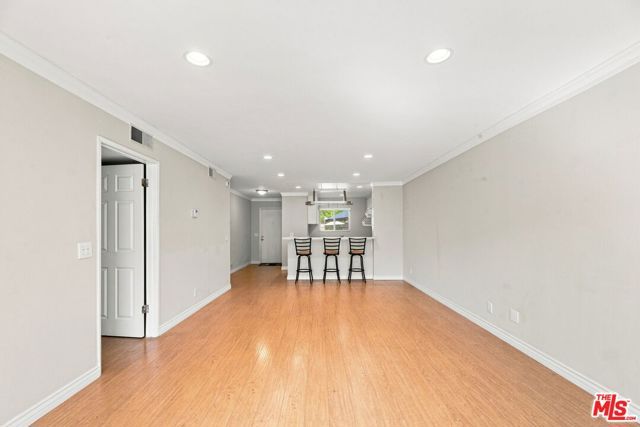 2940 N Verdugo Road 213, Glendale, CA 91208