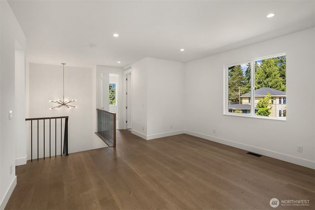 1255 169th Avenue NE, Bellevue, WA 98008