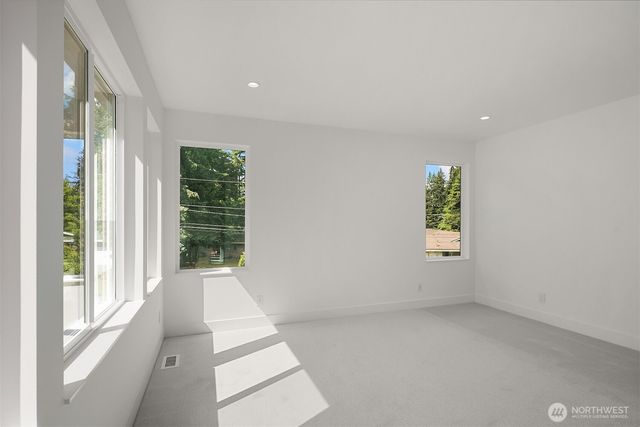1255 169th Avenue NE, Bellevue, WA 98008