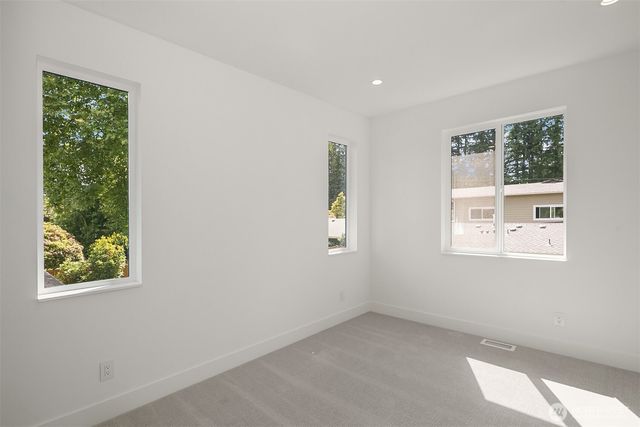 1255 169th Avenue NE, Bellevue, WA 98008