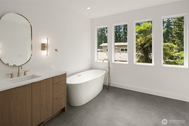 1255 169th Avenue NE, Bellevue, WA 98008