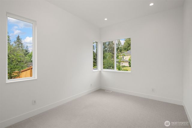 1255 169th Avenue NE, Bellevue, WA 98008