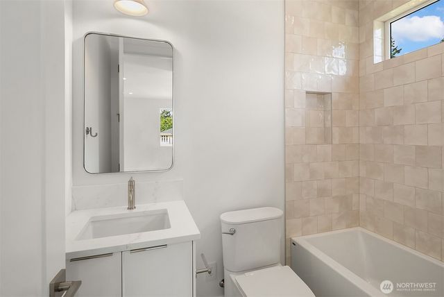 1255 169th Avenue NE, Bellevue, WA 98008