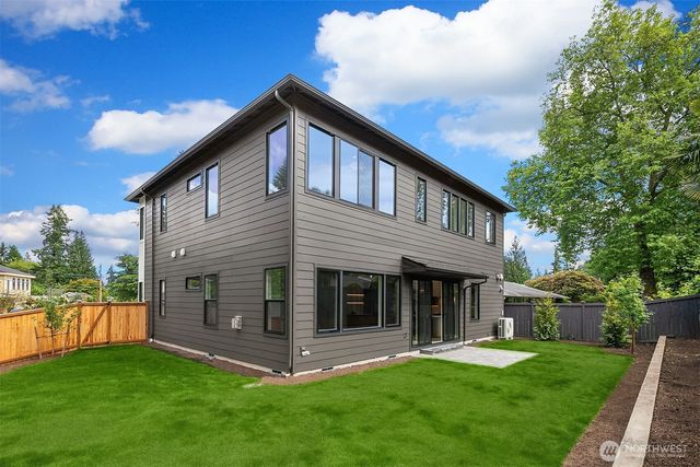1255 169th Avenue NE, Bellevue, WA 98008