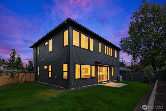 1255 169th Avenue NE, Bellevue, WA 98008