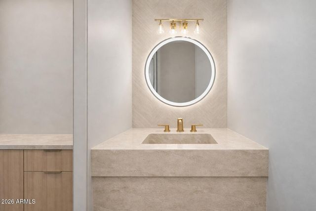 13851 N 74TH Avenue, Peoria, AZ 85381