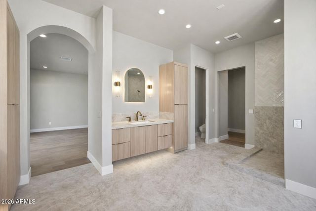 13851 N 74TH Avenue, Peoria, AZ 85381