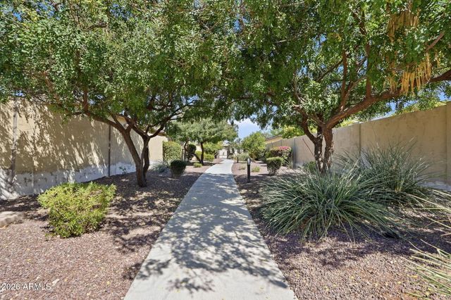 13851 N 74TH Avenue, Peoria, AZ 85381