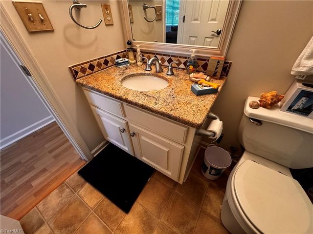 7 Crestbrook Court, Greensboro, NC 27455