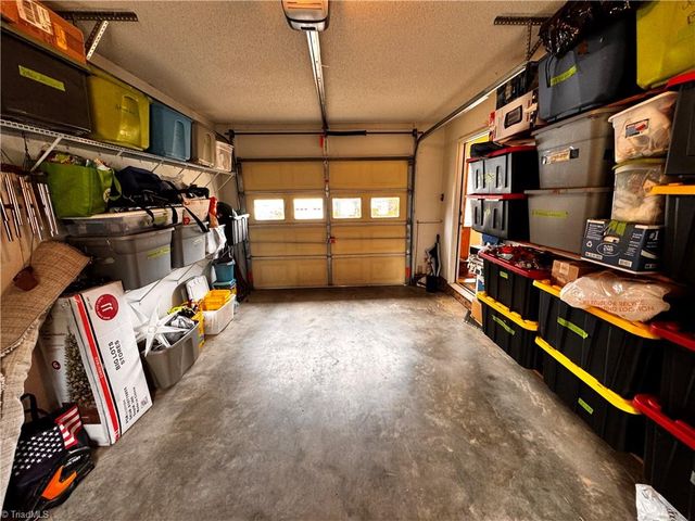 7 Crestbrook Court, Greensboro, NC 27455