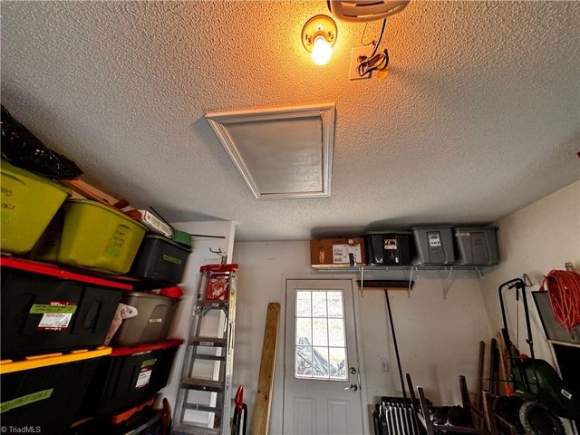 7 Crestbrook Court, Greensboro, NC 27455