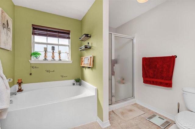 3437 Wasatch Range Loop, Bellview, FL 32526